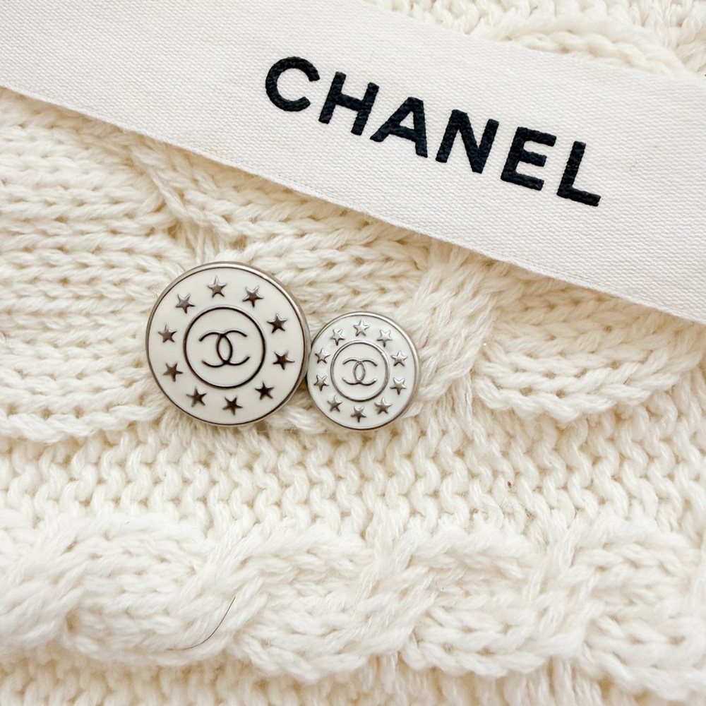 Chanel Ivory Enamel Star CC Logo Buttons